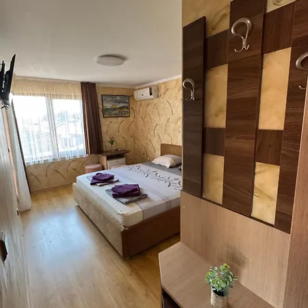 Amfora With A Sea View 게스트하우스 소조폴